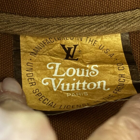 Louis Vuitton Classic Keepall 60 VINTAGE Bag - Picture 13 of 16